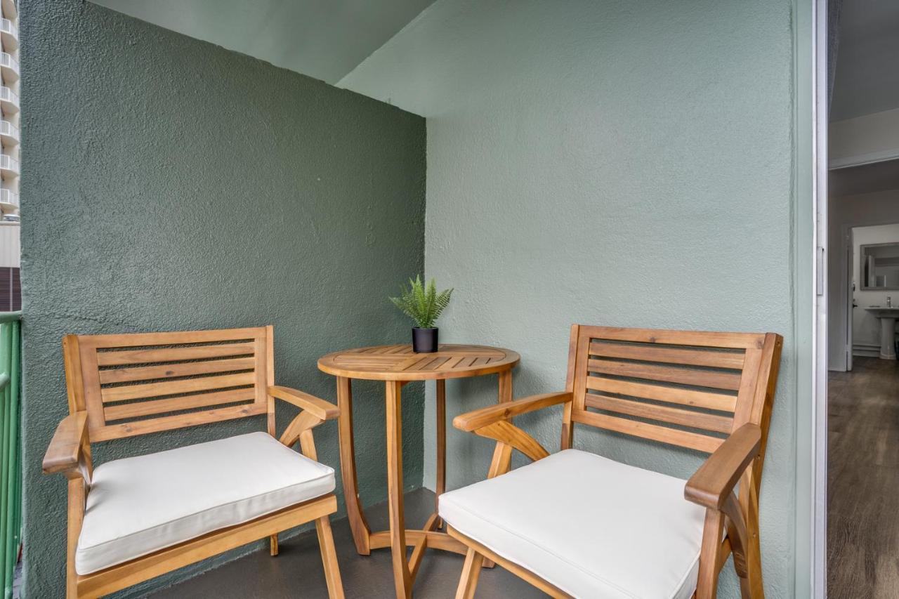 Aloha Suites Waikiki โฮโนลูลู ภายนอก รูปภาพ