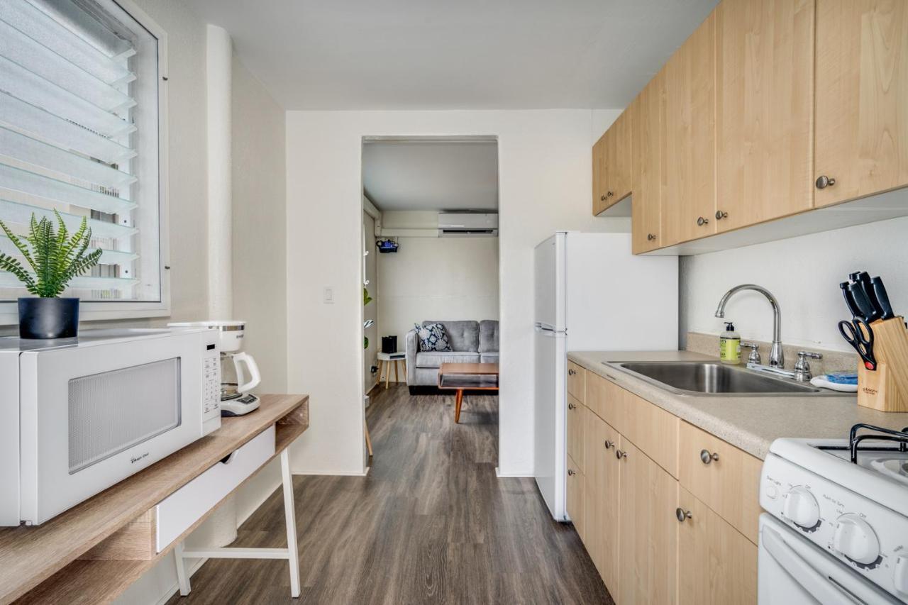 Aloha Suites Waikiki โฮโนลูลู ภายนอก รูปภาพ